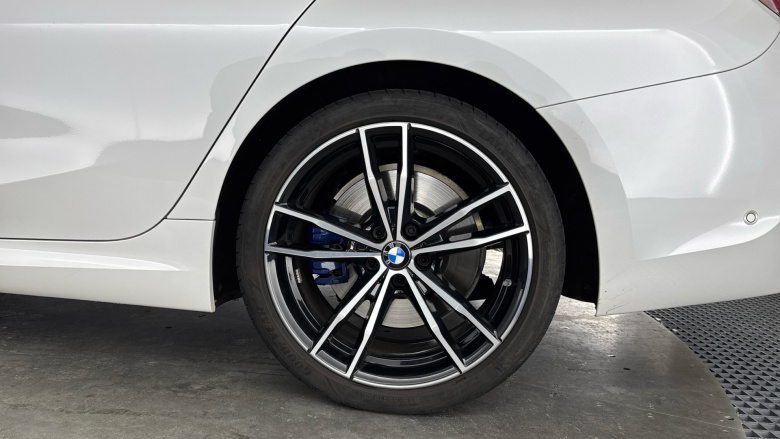 BMW 3 Series 320i M Sport 4dr Step Auto Petrol Saloon